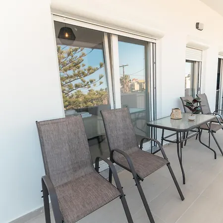 Appartement Laura By The Sea *