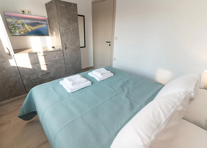 Laura By The Sea דירה לאמפי